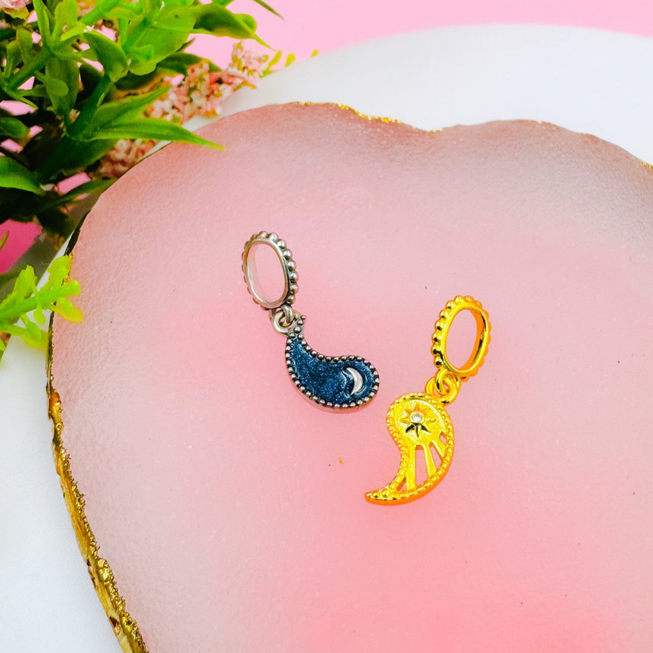 Charm colgante divisible de sol y luna en dos tonos