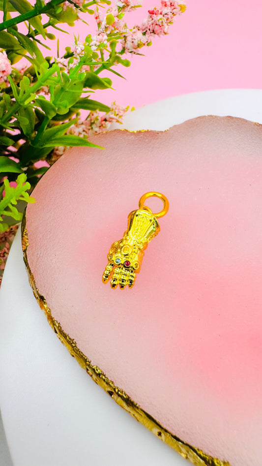 Charm Colgante Guantelete del Infinito de Los Vengadores de Marvel