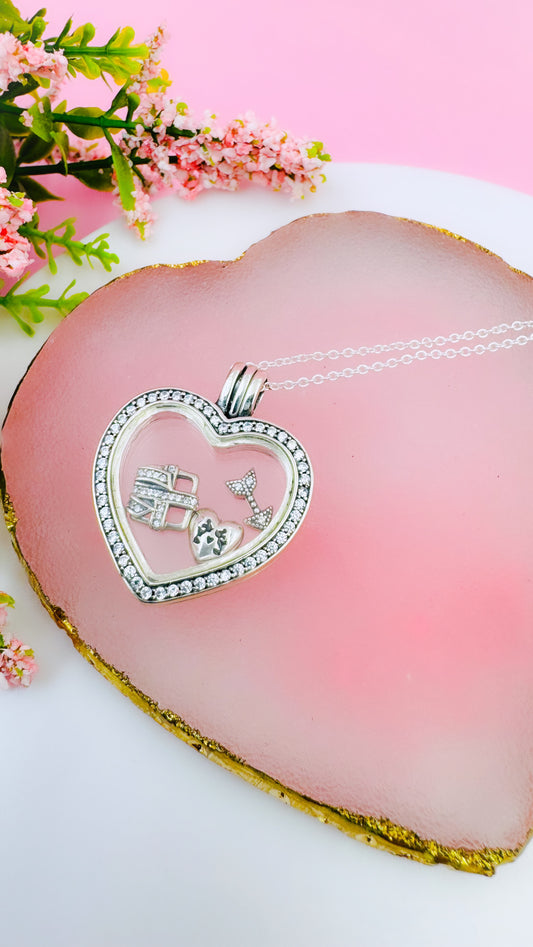 Locket Corazón y piedritas con 3 petites