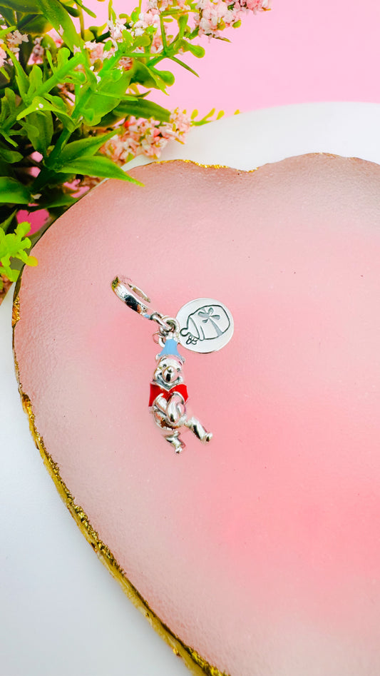 Charm colgante de cumpleaños de Winnie the Pooh de Disney
