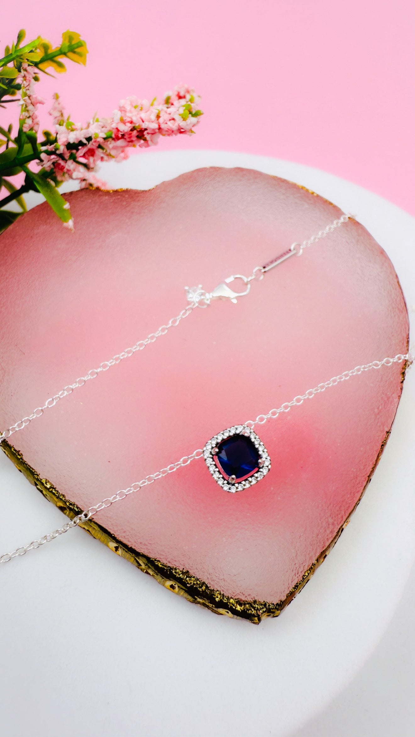 Collar Halo Azul Cuadrado Brillante