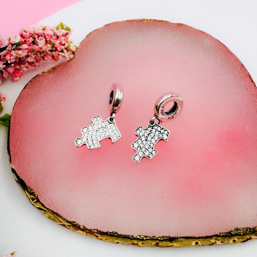Charm colgante con pieza de rompecabezas brillante 2charms